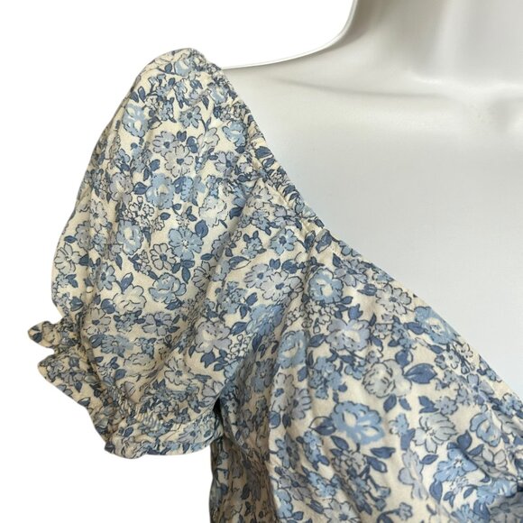 Hollister Cropped Blue Soft Floral  Top - Picture 3 of 6